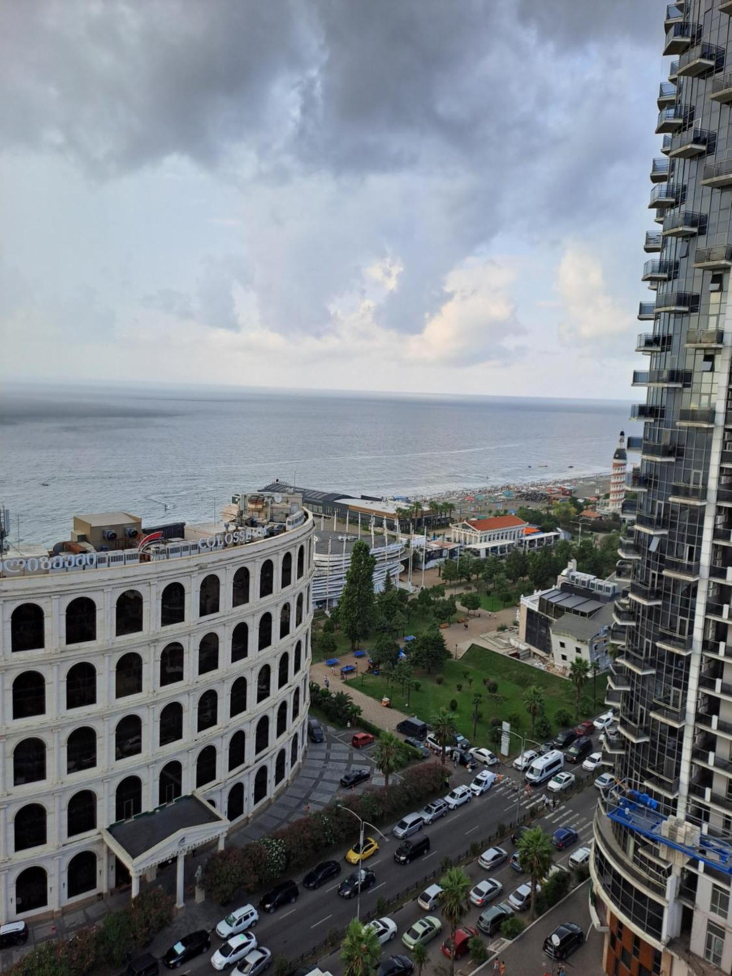 Appartement Batumi Orbi Sea View Extérieur photo