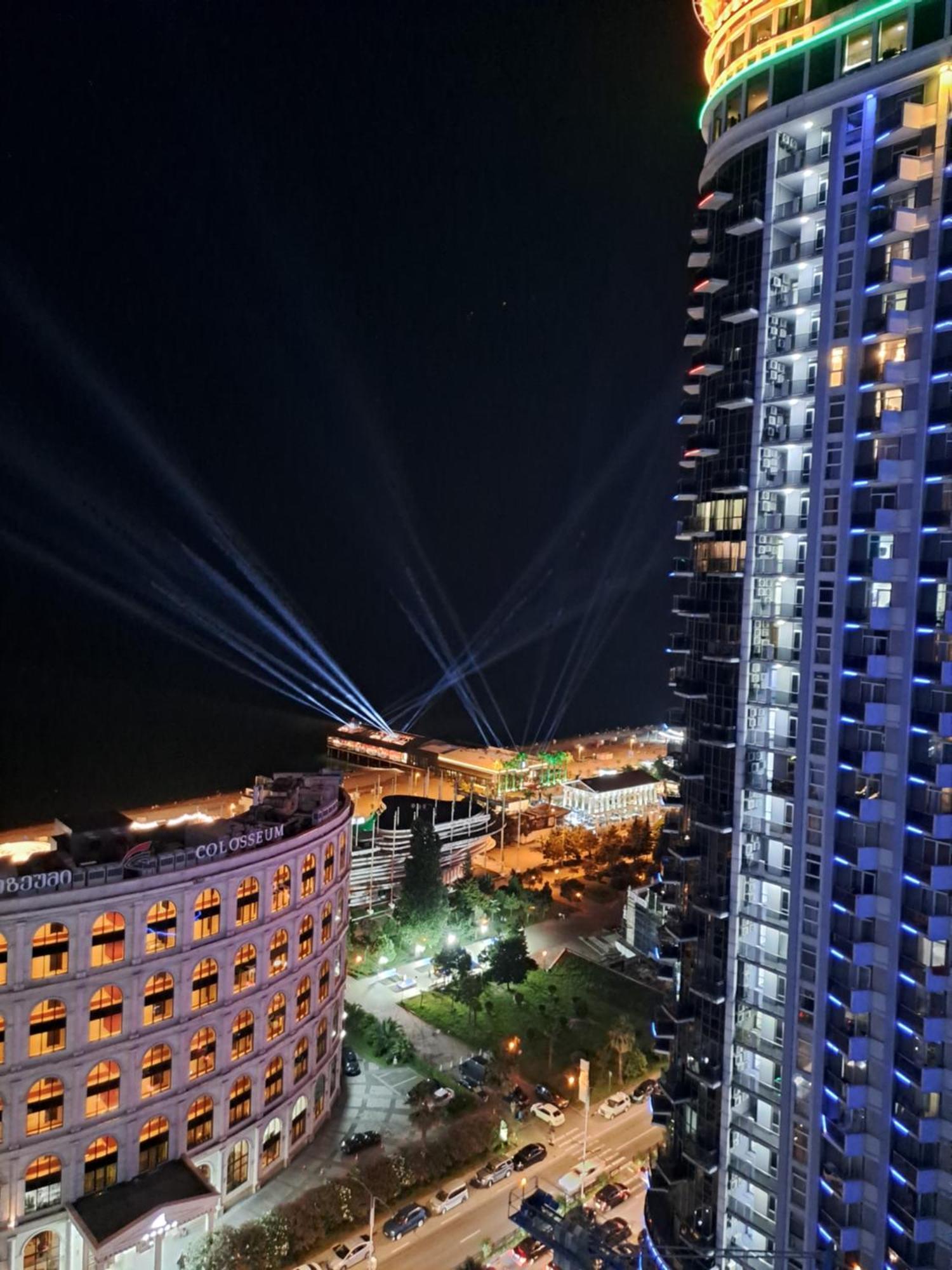 Appartement Batumi Orbi Sea View Extérieur photo